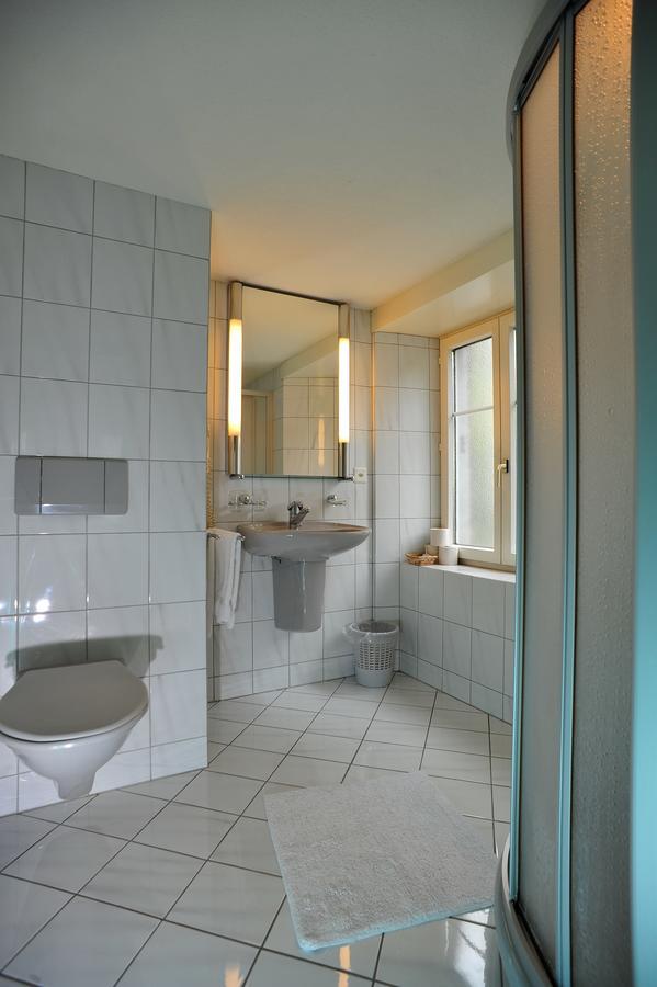 Hotel Freihof Гларус Экстерьер фото